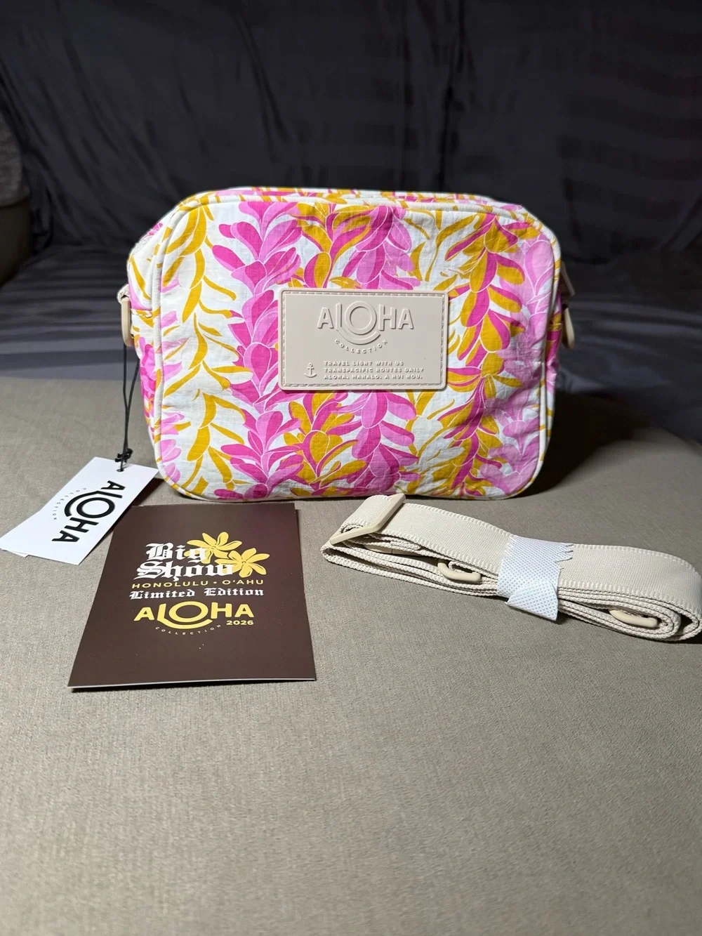 NWT RARE Aloha Collection SUPER SPECIAL LIMITED EDITION Le Tour Lei Stand Taffy